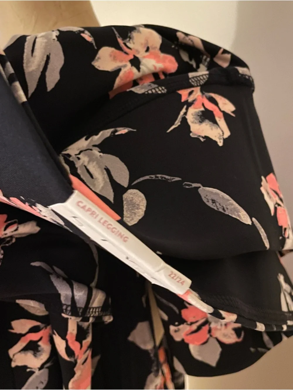 Lane Bryant Navy Floral Cropped Pants‎ W/matching top 22/24 NWT